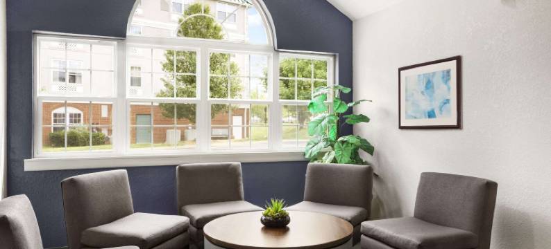 路易斯维尔东部麦客达温德姆酒店(Microtel Inn & Suites by Wyndham Louisville East)图片