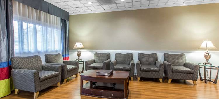 萨凡纳城品质酒店(Quality Inn Midtown)图片