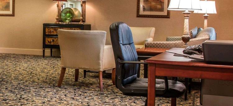 Wingate by Wyndham Livonia图片