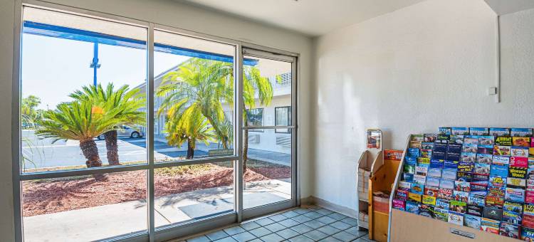 罗德威酒店-基西米通道西(Rodeway Inn Kissimmee Maingate West - Free Theme Park Shuttle)图片