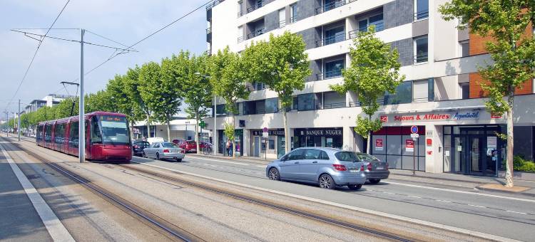 塞祖尔阿菲尔克雷蒙费兰德共和公园酒店(Séjours & Affaires Clermont Ferrand Park République)图片