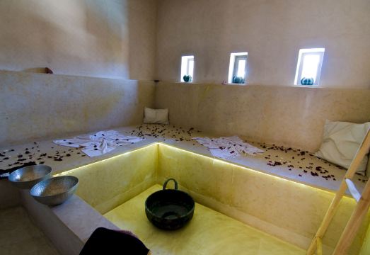 Riad Dar 73 Hotel Overview