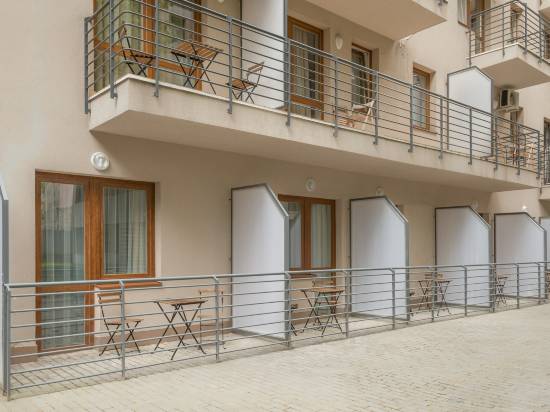 楓葉樹經濟公寓