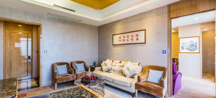 梅州皇家名典酒店(嘉应古城店)图片