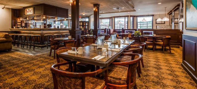 塔套房酒店(Tower Inn & Suites)图片