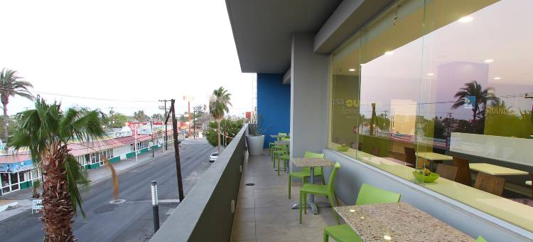 万巴斯酒店(One la Paz)图片