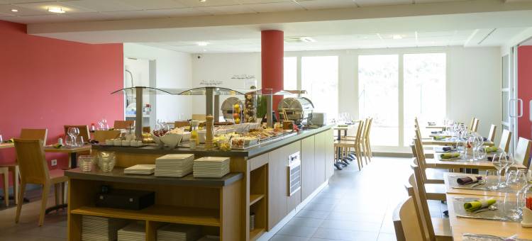 克罗伊克斯布兰丁布里特酒店(Brit Hotel Reims Croix Blandin)图片