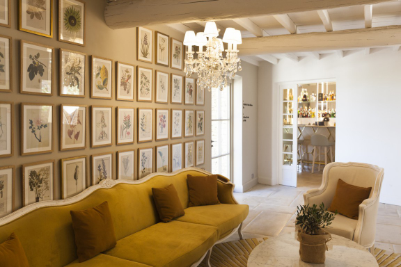 Mas des Herbes Blanches Hôtel & Spa – Relais & Châteaux Over view