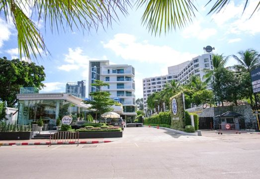 Mera Mare PattayaHotel Overview