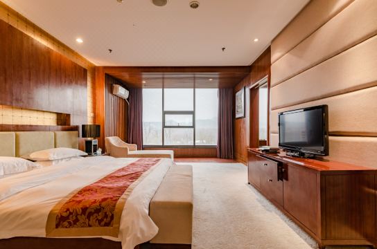 ãå±±æ±éå·è²éè±åé
åºãçåçæå°çµæ