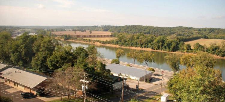 克拉克斯维尔河景酒店(Doubletree by Hilton Clarksville Riverview)图片