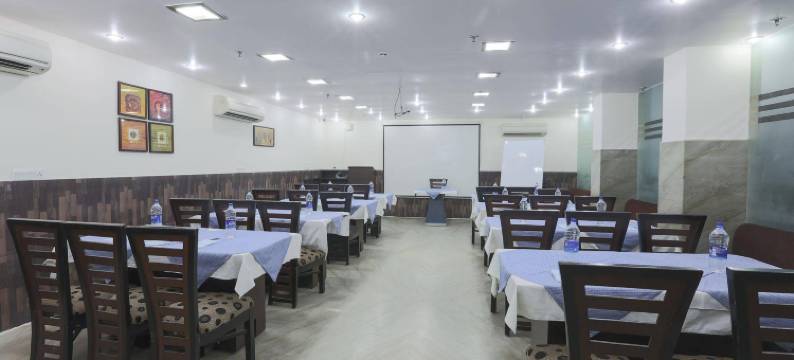 金斯顿公园茹帕酒店(Hotel Kingston Park Near Ganga Ram Hospital - Free Parking)图片