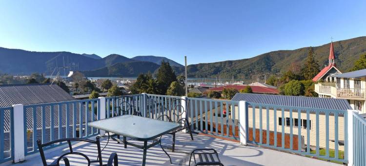 蓝色月亮小屋(Blue Moon Lodge)图片