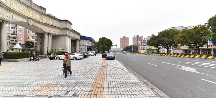 汉庭优佳酒店(上海莘庄北广场店)图片