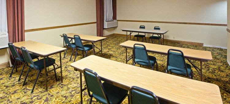 品质套房酒店(Quality Inn & Suites)图片