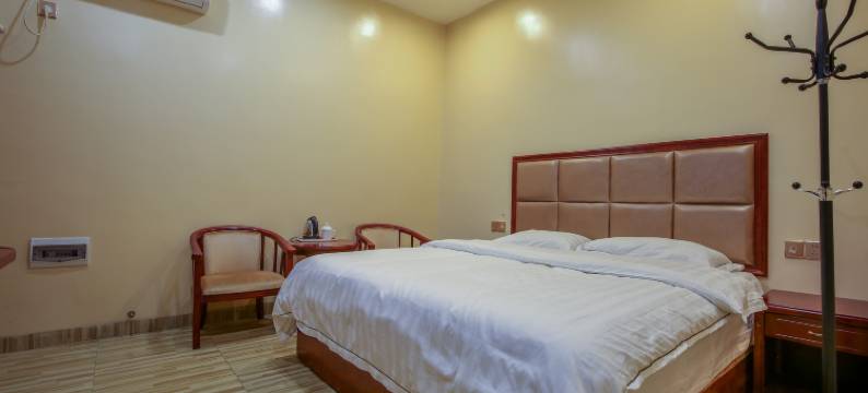 安远杨琴商务宾馆图片