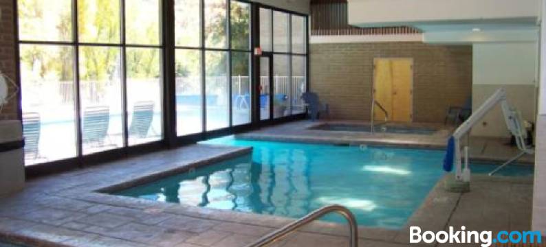 Sandstone Creek Club Condominiums图片