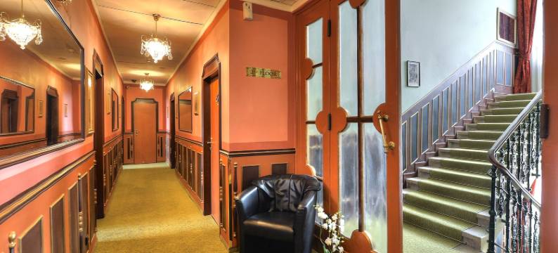 布拉格老城哈斯塔尔酒店(Hotel Hastal Prague Old Town)图片