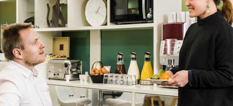 阿德吉奥阿克瑟斯巴黎旺沃沙蒂永门酒店(Aparthotel Adagio Access Paris Vanves Porte de Chatillon)图片