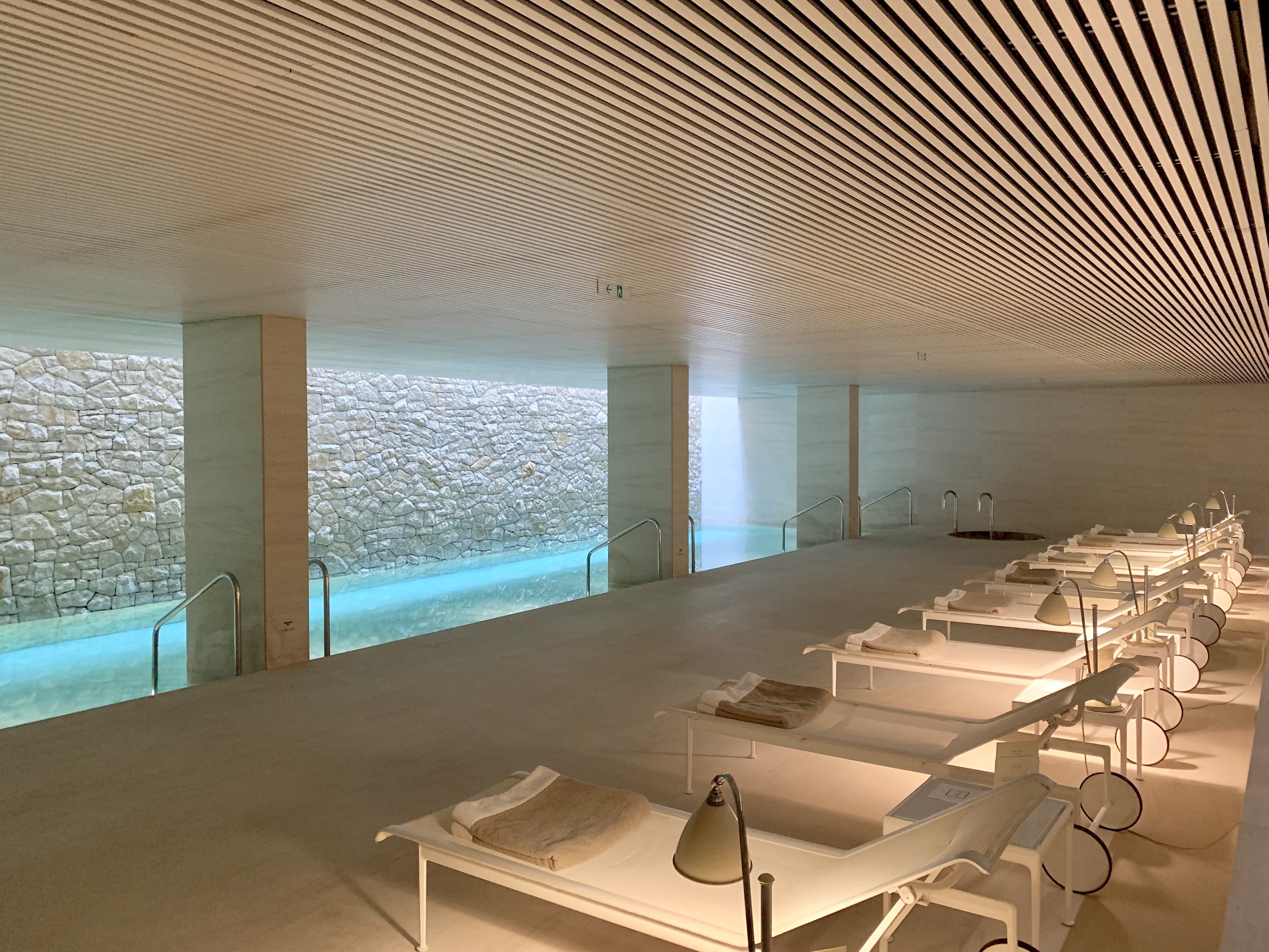 Square Nine Hotel Belgrade Over view