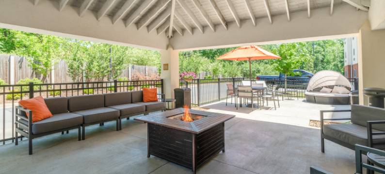 Candlewood Suites 赤褐色 by IHG(Candlewood Suites AUBURN by IHG)图片