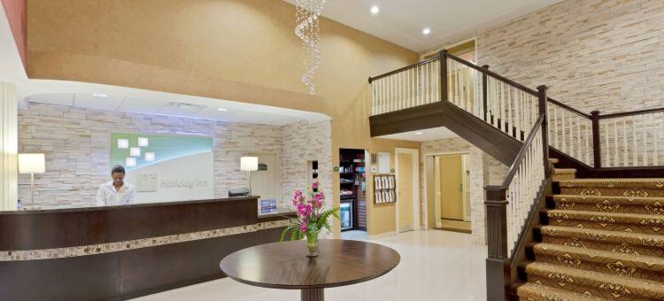 阿尔莫尼套房旅店(Armoni Inn and Suites)图片