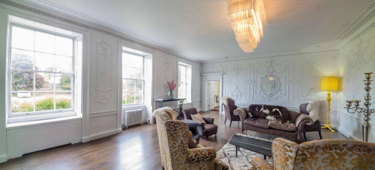 斯托克城广场(Stoke Place- Part of the Cairn Collection)图片