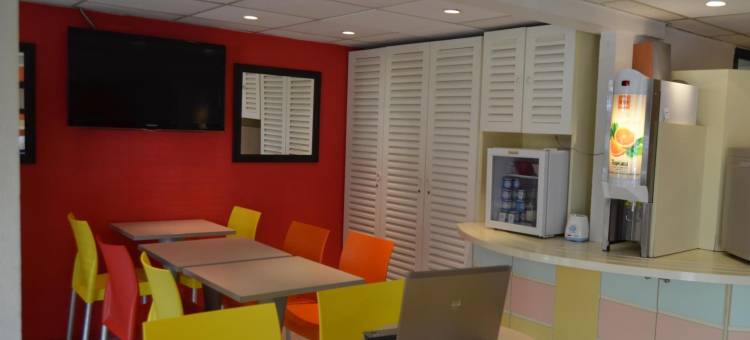 鲁昂普瑞米尔经典酒店(Premiere Classe Rouen Sud - ZÉNITH - Parc Expo)图片