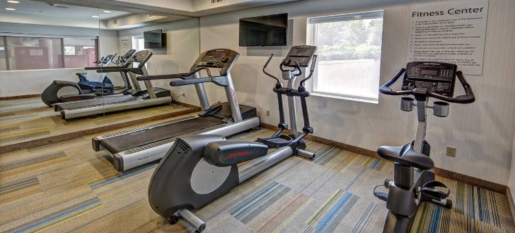 罗斯林智选假日酒店(Holiday Inn Express Roslyn - Long Island)图片