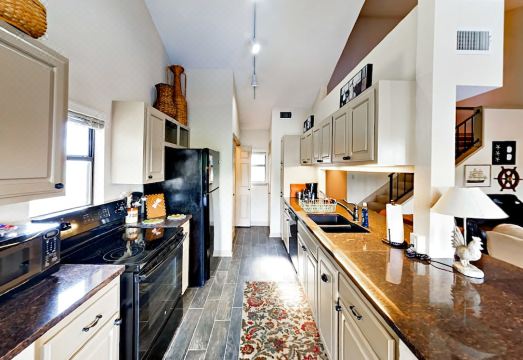 Updated 2Br Waterfront Horseshoe Bay Townhome 2 Bedroom CondoHotel Overview