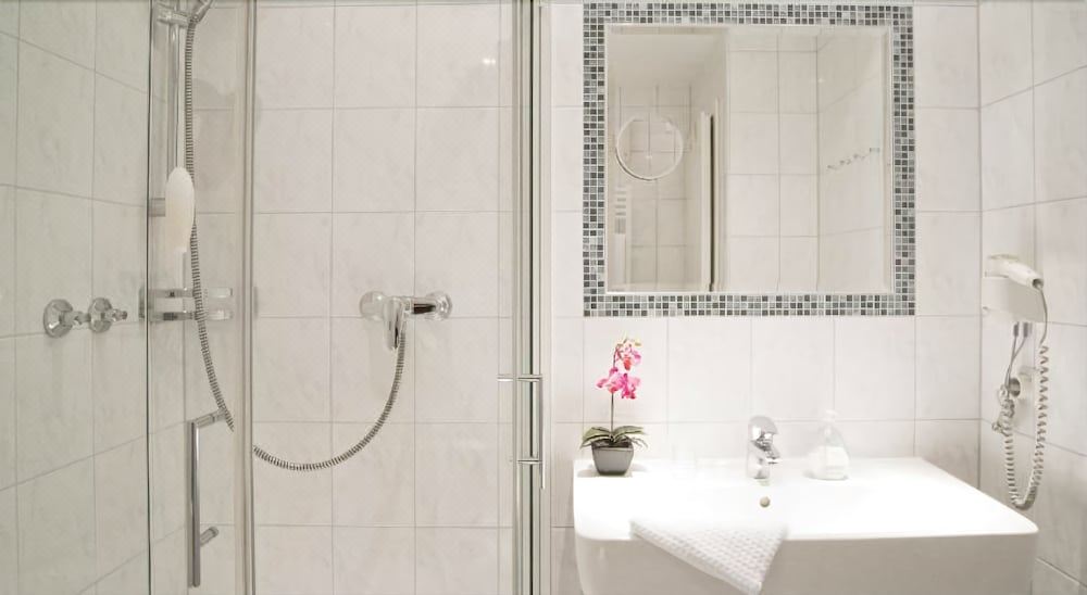 Hotel Haus Am Park Hotel Reviews And Room Rates