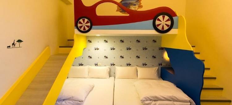 夜泊梅花鹿图片