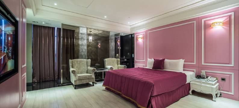 薇风情汽车旅馆(凤山店)图片