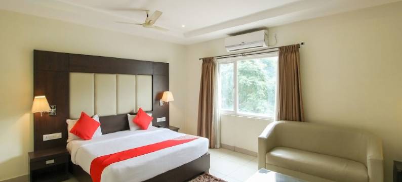 OYO 14139 黄金城堡酒店(OYO 14139 Golden Castle)图片