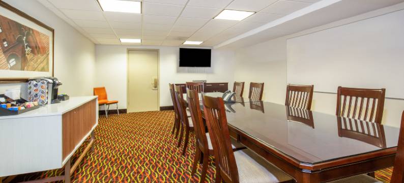 Holiday Inn Express in Hoge Hall On Ft. Leavenworth.图片