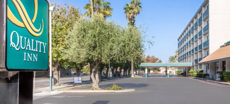 马德拉昆塔温德姆套房酒店(La Quinta Inn & Suites by Wyndham Madera)图片