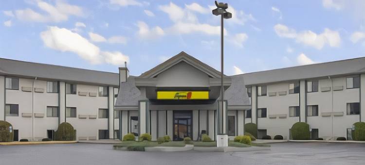 威斯康星戴尔斯速8酒店(Super 8 by Wyndham Wisconsin Dells)图片