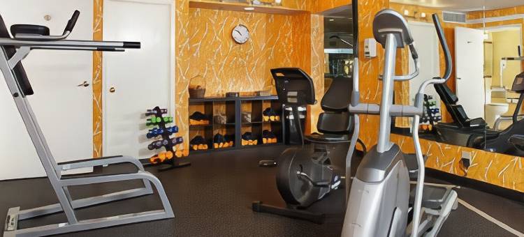 滨水酒店 - Hyatt尚选品牌成员(Waterfront Hotel, Part of Jdv by Hyatt)图片