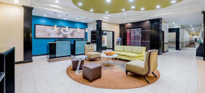 马歇尔拉昆塔温德姆套房酒店(La Quinta Inn & Suites by Wyndham Marshall)图片