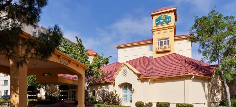 弗里蒙特硅谷拉昆塔温德姆套房酒店(La Quinta Inn & Suites by Wyndham Fremont / Silicon Valley)图片