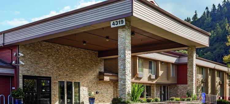 波特兰西北拉昆塔温德姆套房酒店(La Quinta Inn & Suites by Wyndham Portland NW)图片