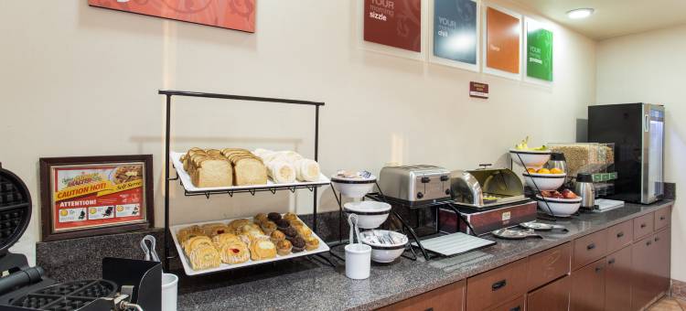 西北弗雷斯诺凯艺酒店(Quality Inn & Suites Fresno Northwest)图片