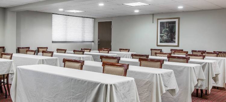 康瑟尔布拉夫斯 - 奥马哈东部品质酒店及套房(Quality Inn & Suites Council Bluffs - Omaha East)图片