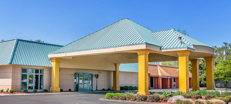 宴会中心品质套房酒店(Quality Inn & Suites Banquet Center)图片