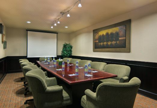 Oxford Suites Spokane Downtown Hotel Overview