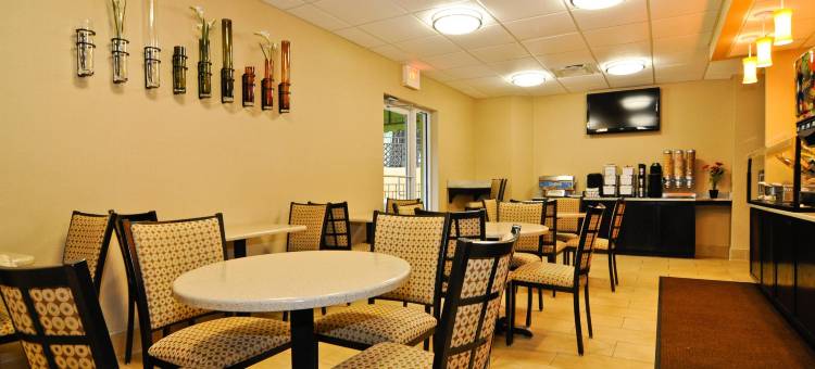 奥兰多希尔顿斯帕克酒店-海洋世界附近(Spark by Hilton Orlando near SeaWorld)图片