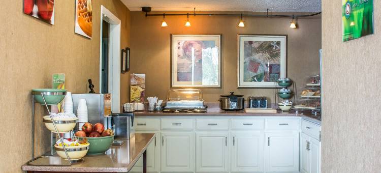 雅典I-65亨茨维尔区西凯艺酒店(Quality Inn Athens I-65 - Huntsville Area West)图片