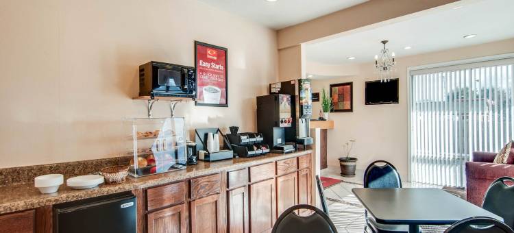 文化中心伊康旅馆(Econo Lodge Civic Center)图片