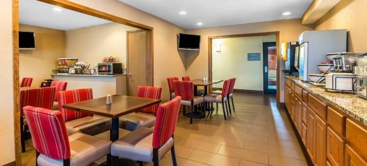 海斯I-70舒适套房酒店(Comfort Inn & Suites Hays I-70)图片