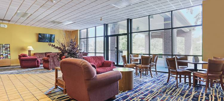 兰开斯特阿米什乡村戴斯套房酒店(Days Inn & Suites by Wyndham Lancaster Amish Country)图片